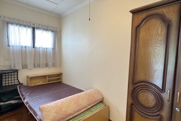 KGSAAS Golf Club, Seksyen 13