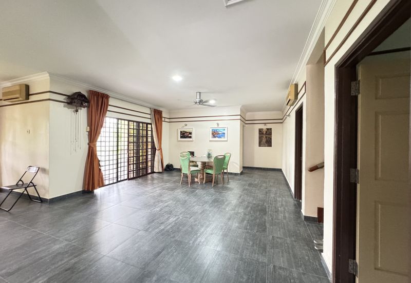 KGSAAS Golf Club, Seksyen 13