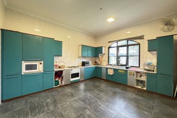 KGSAAS Golf Club, Seksyen 13