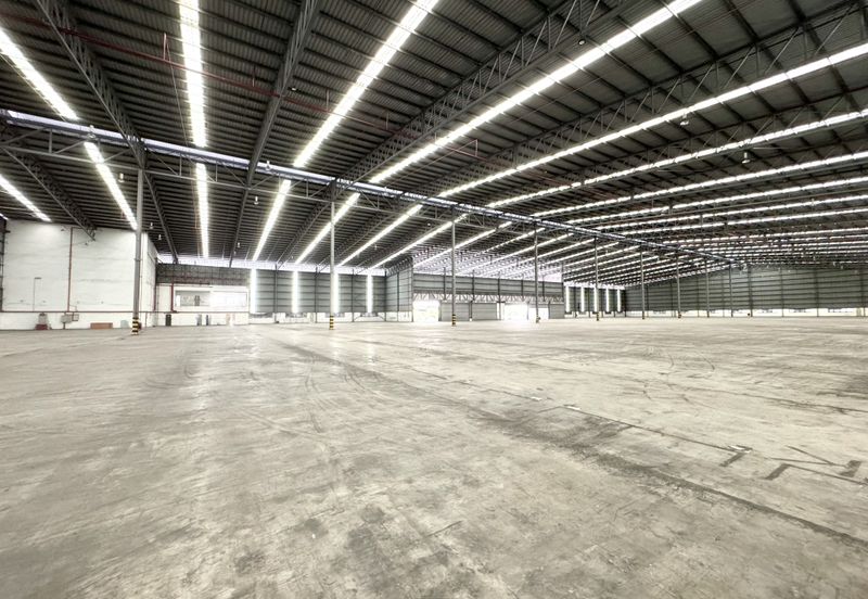 West Port, Pulau Indah