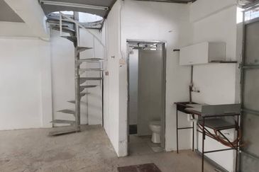 1.5 storey Factory, Kawasan Perindustrian Sungai Rasau, Klang