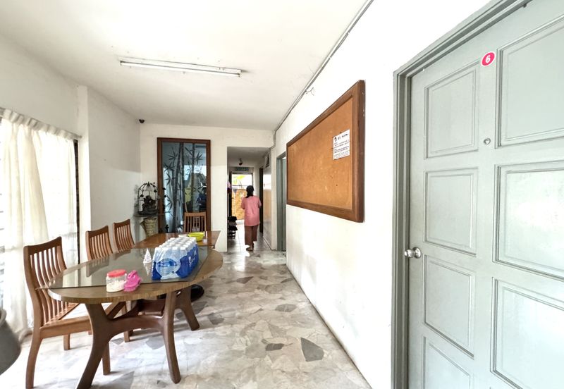 2.5 storey Bungalow House, SS 2/70, Petaling Jaya, Airbnb, 24 rooms