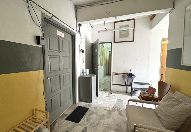 2.5 storey Bungalow House, SS 2/70, Petaling Jaya, Airbnb, 24 rooms