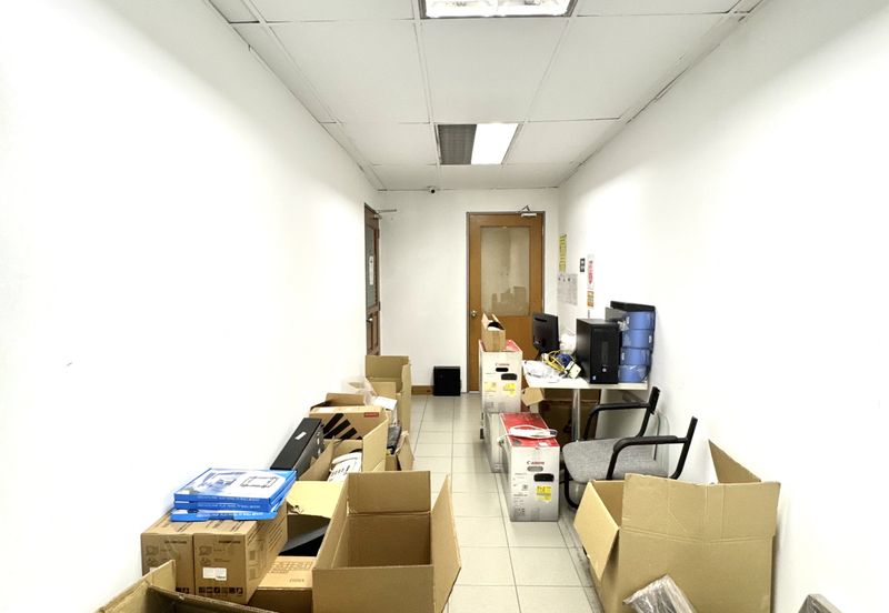 1.5 storey Factory Facing Main Road for Sale/Rent, Kampung Cempaka