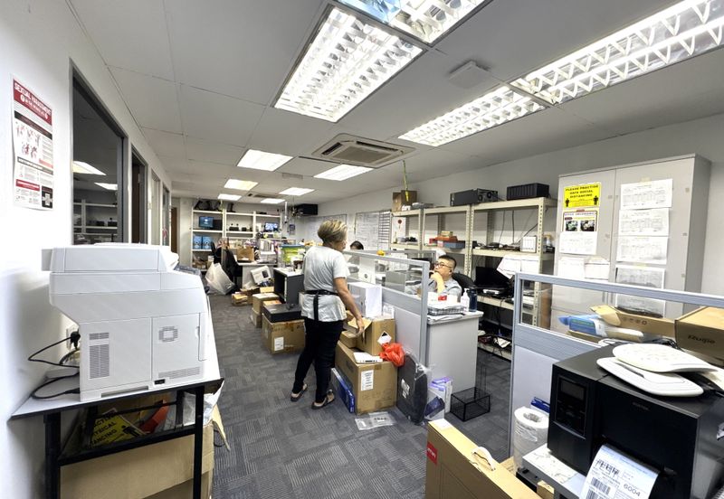 1.5 storey Factory Facing Main Road for Sale/Rent, Kampung Cempaka