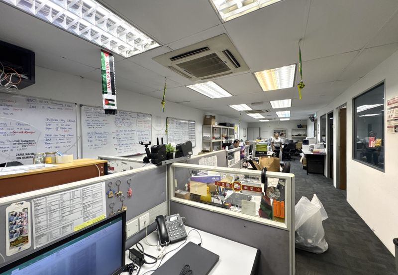 1.5 storey Factory Facing Main Road for Sale/Rent, Kampung Cempaka