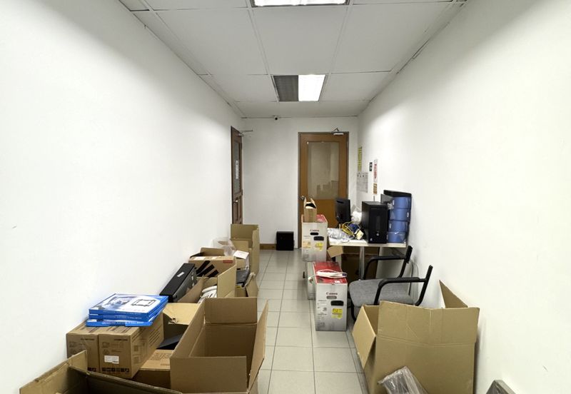 1.5 storey Factory Facing Main Road for Sale/Rent, Kampung Cempaka