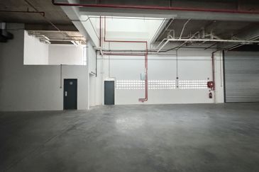 2 sty Office cum with 2 sty Detached Factory cum with Mezzanine Floor Office