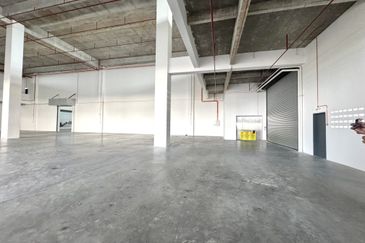 2 sty Office cum with 2 sty Detached Factory cum with Mezzanine Floor Office