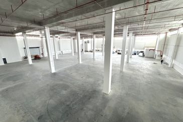 2 sty Office cum with 2 sty Detached Factory cum with Mezzanine Floor Office