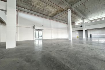 2 sty Office cum with 2 sty Detached Factory cum with Mezzanine Floor Office