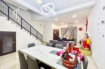Taman Myra Meranti Puchong South 3 Storey House For Sale