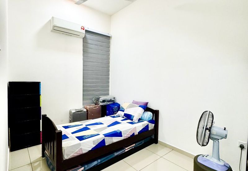 Taman Myra Meranti Puchong South 3 Storey House For Sale