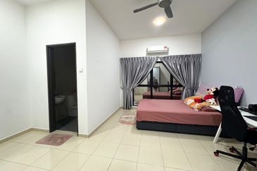 Taman Myra Meranti Puchong South 3 Storey House For Sale