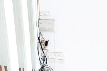 2-Storey Shop for Rent, Taman Pinggiran Putra @ Seri Kembangan