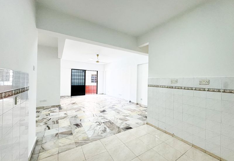 Sri Pelangi Apartment Seksyen U5 @ Shah Alam, Selangor - for Rent