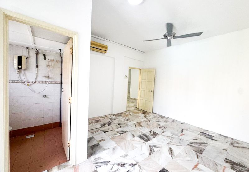 Sri Pelangi Apartment Seksyen U5 @ Shah Alam, Selangor - for Rent