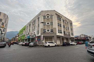 4 Adjoining Unit Terrace Shop @ Taiping, Perak