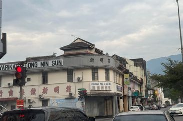 4 Adjoining Unit Terrace Shop @ Taiping, Perak