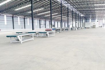 Telok Gong, Port Klang, Selangor Factory Selling with Tenancy / Vacant
