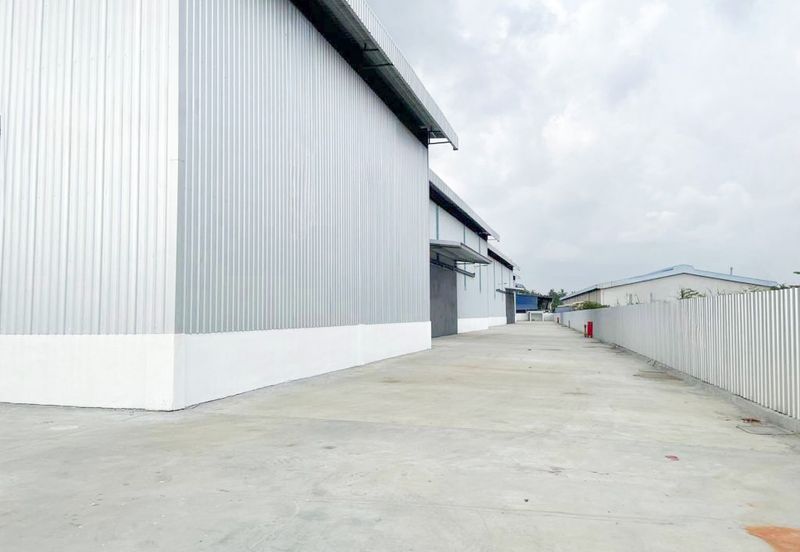 Telok Gong, Port Klang, Selangor Factory Selling with Tenancy / Vacant