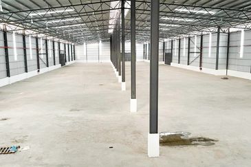 Telok Gong, Port Klang, Selangor Factory Selling with Tenancy / Vacant