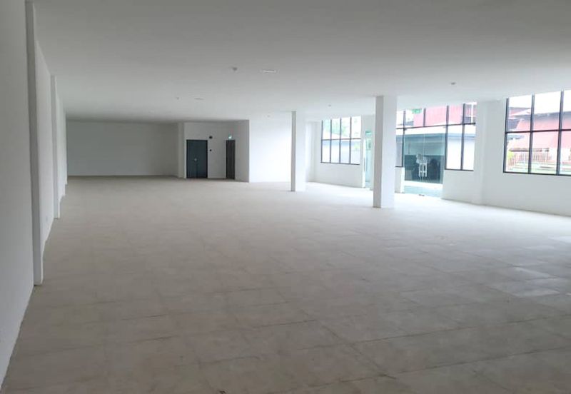 4 Storey Office Cum with Single Storey Warehouse