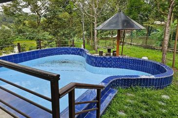 Resort with Durian Farm for Sale Sungai Makau-Hulu Langat, Selangor