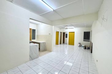 Saujana Apartment, Damansara Damai for Rent