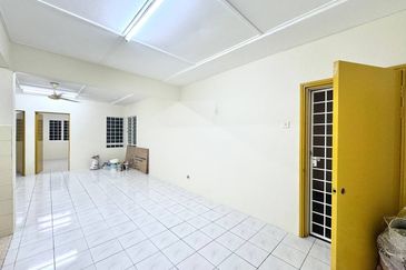 Saujana Apartment, Damansara Damai for Rent