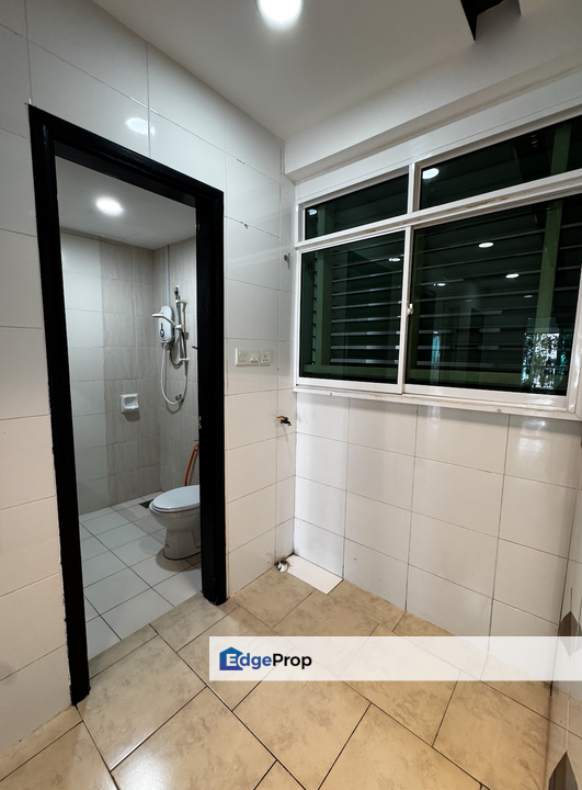 Corner Lot Duplex @ Armanee Terrace, Damansara Perdana For Sale, Selangor, Damansara Perdana