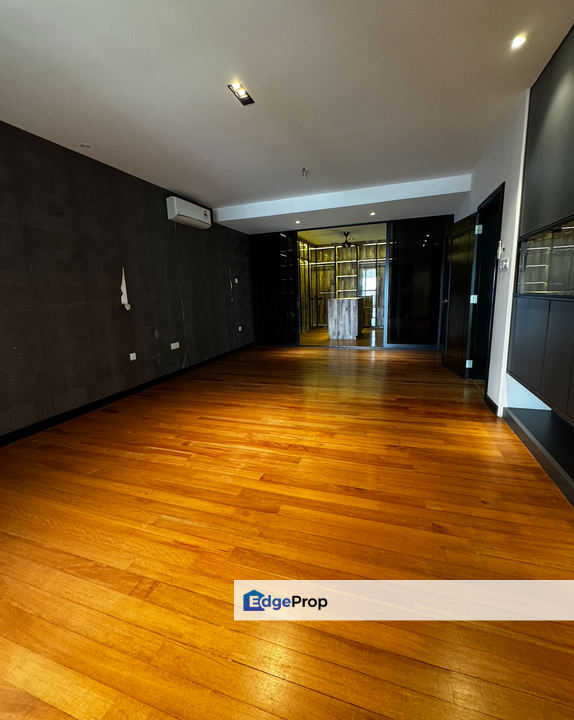 Corner Lot Duplex @ Armanee Terrace, Damansara Perdana For Sale, Selangor, Damansara Perdana