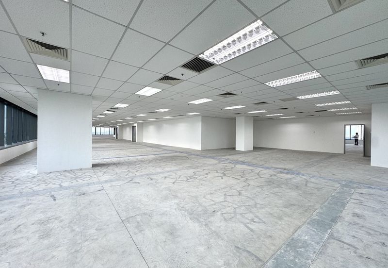 4-Storeys Corner Shoplot Showroom with Lift to Let @ Bandar Puteri, Puchong, Selangor