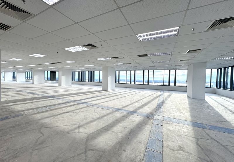 4-Storeys Corner Shoplot Showroom with Lift to Let @ Bandar Puteri, Puchong, Selangor