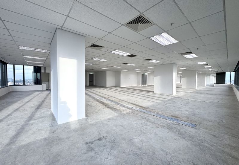 4-Storeys Corner Shoplot Showroom with Lift to Let @ Bandar Puteri, Puchong, Selangor