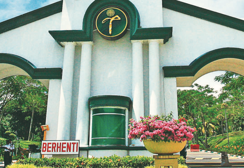 Tropicana Golf & Country Resort