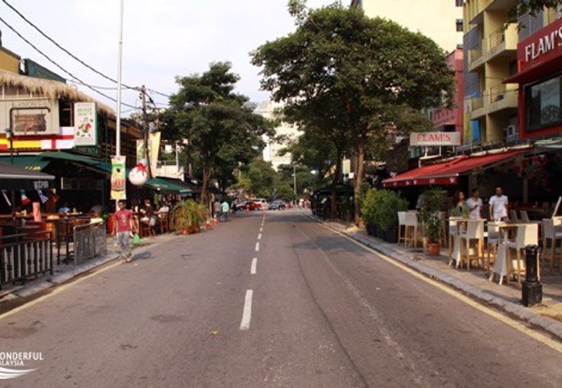 3-Storey End Lot Shop to Let @ Changkat Bukit Bintang, Kuala Lumpur