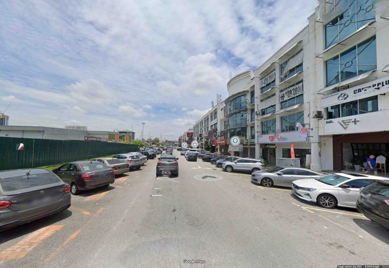 Bandar Puteri, Puchong (4-Storey Shoplot for Rent)