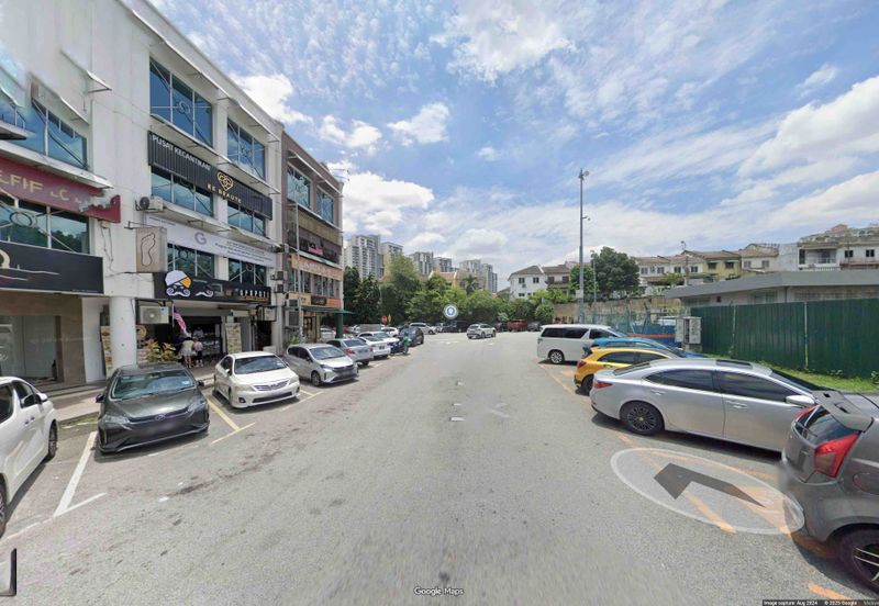 Bandar Puteri, Puchong (4-Storey Shoplot for Rent)