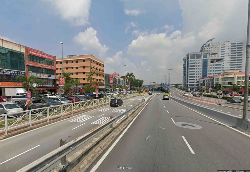 Bandar Puteri, Puchong (4-Storey Shoplot for Rent)