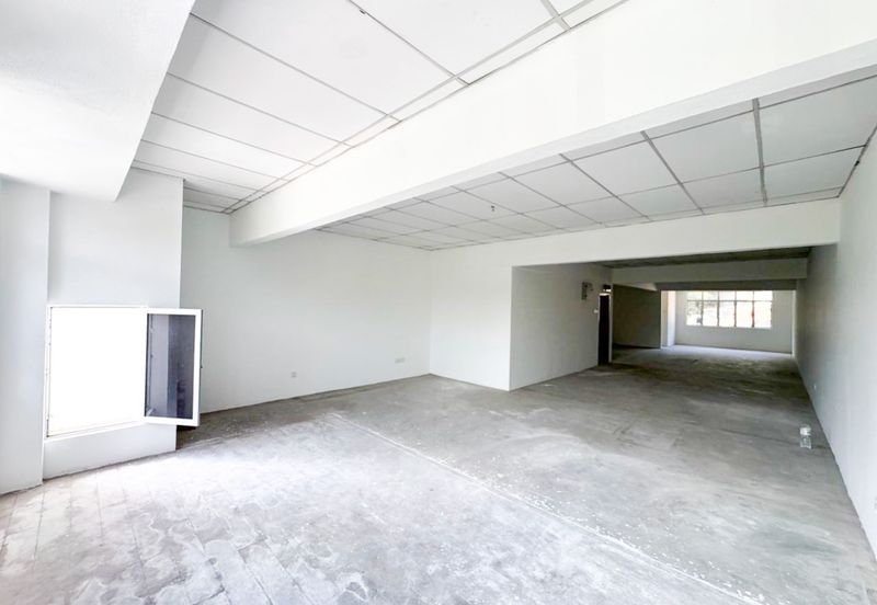 Taman Damai Mewah, Kajang @ 1 Unit for Rent (3-Storey Shoplot)