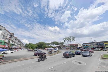 Taman Sri Serdang, Seri Kembangan @ Shoplot for Rent