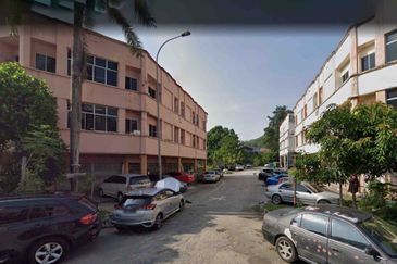 Kawasan Perniagaan Desa Ria Balakong Shop for Rent