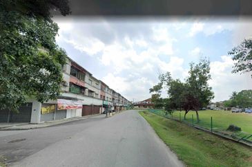 Kawasan Perniagaan Desa Ria Balakong Shop for Rent