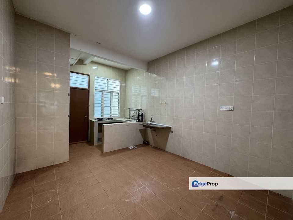 Double Storey Terrace House @ Taman Puchong Utama, Puchong For Rent , Selangor, Puchong