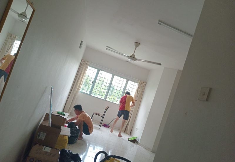 Pangsapuri Angsana, Bandar Mahkota Cheras