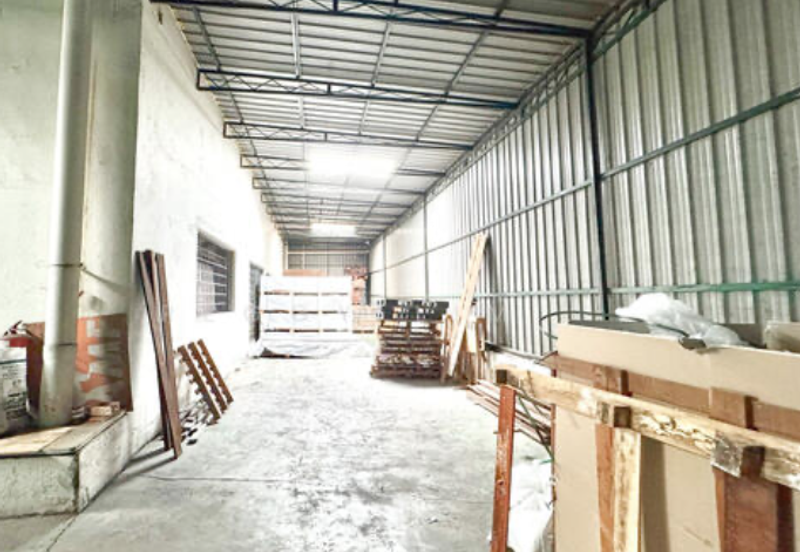 1.5 Storey Factory @ Taman Perindustrian Bukit Kemuning, Shah Alam For Sale 