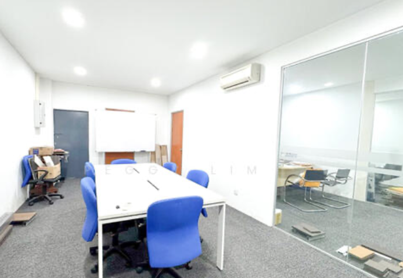 1.5 Storey Factory @ Taman Perindustrian Bukit Kemuning, Shah Alam For Sale 