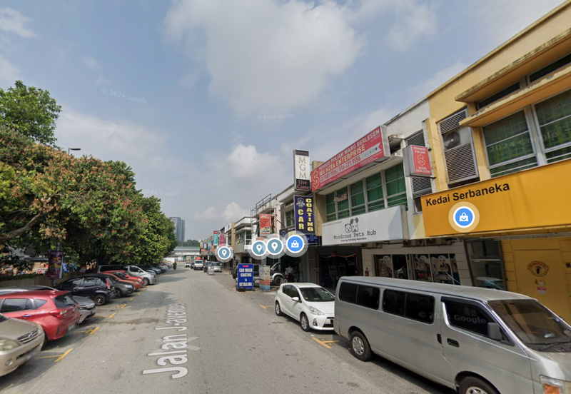 Double Storey Shop Lot @ Dataran Perniagaan Cheras, Cheras For Rent 