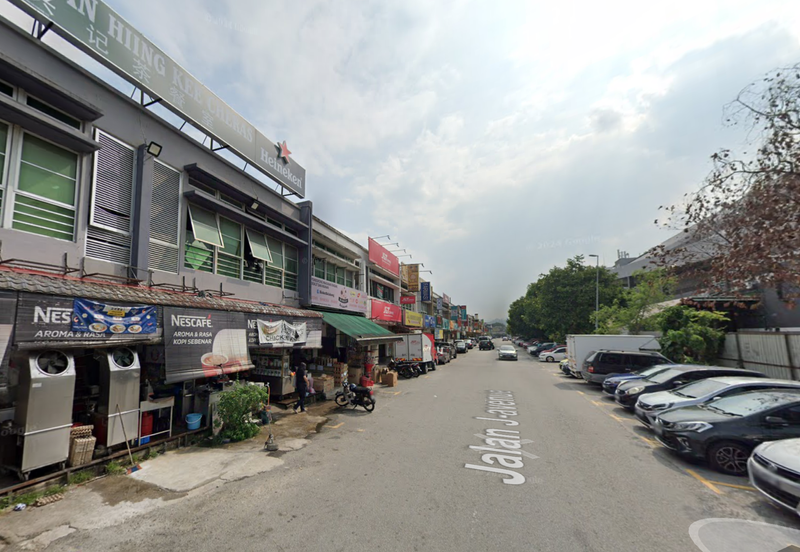Double Storey Shop Lot @ Dataran Perniagaan Cheras, Cheras For Rent 